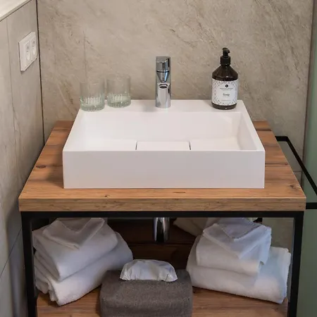 Terofal - Komplett Neu Renoviert Hotel Schliersee