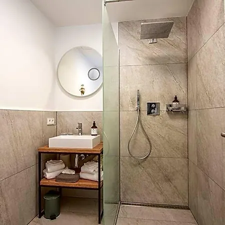 Terofal - Komplett Neu Renoviert 4* شليرسي